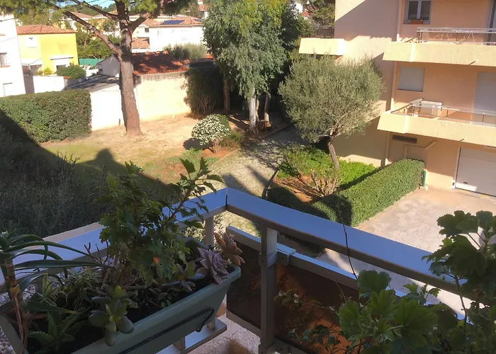 Chez Sylvie 식스포즈레스플라지스